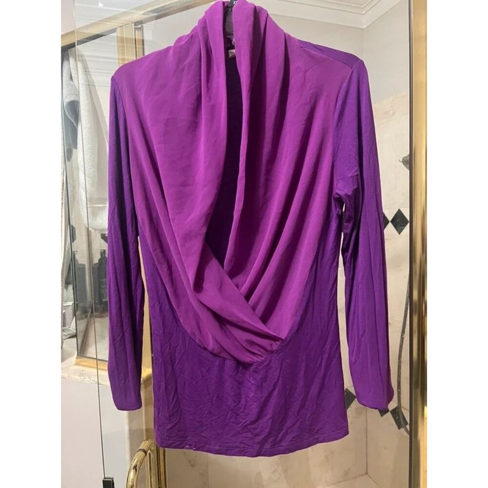 Vintage Venus size medium purple plunging top
